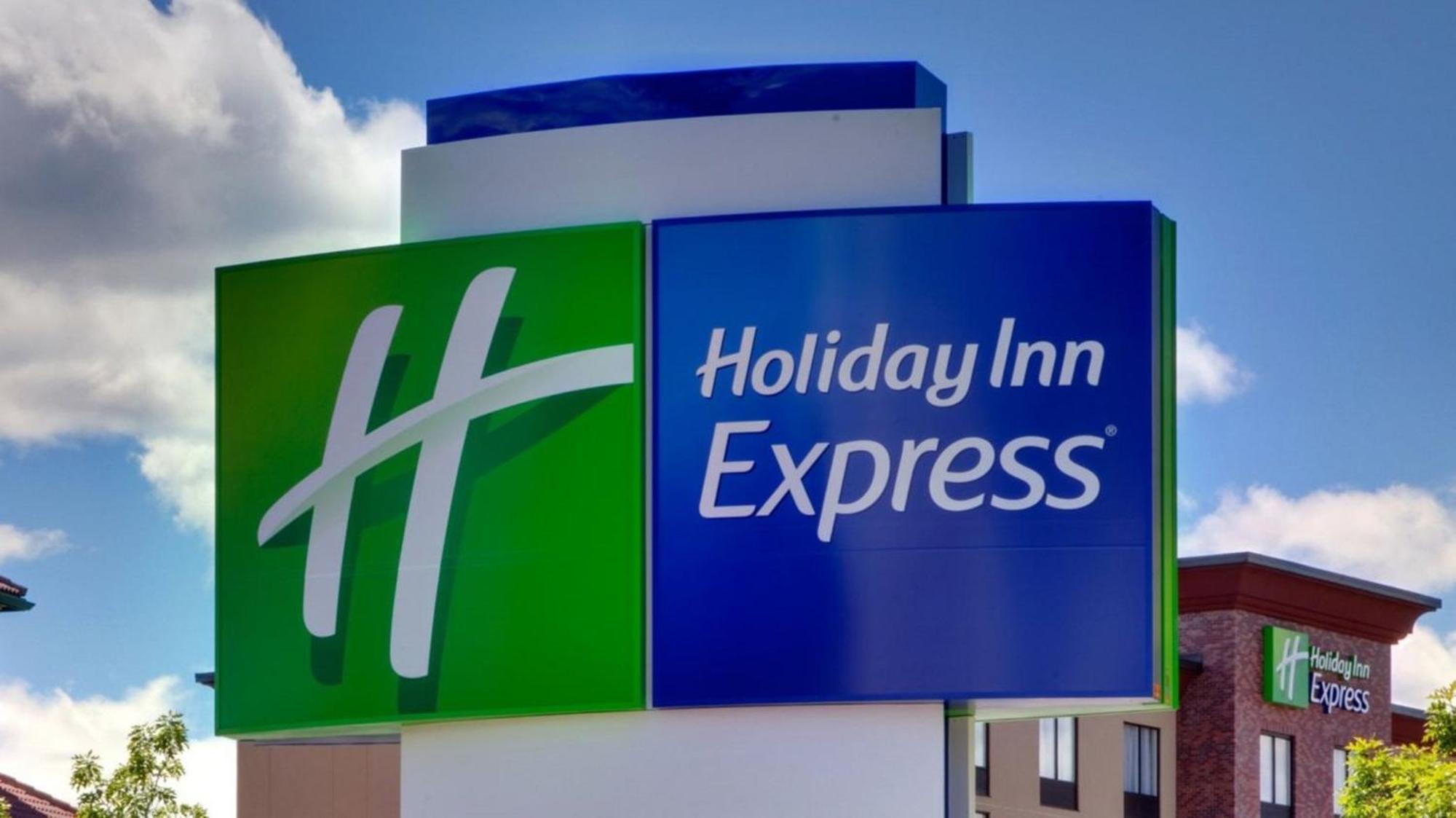 Holiday Inn Express & Suites Bronx - Nyc By Ihg Nova Iorque Exterior foto